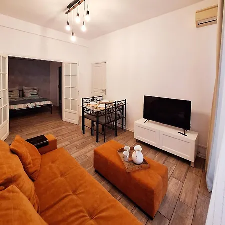 Two Bedrooms Near